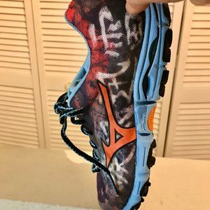 Mizuno Wave Hayate Trail Running Shoes, like new